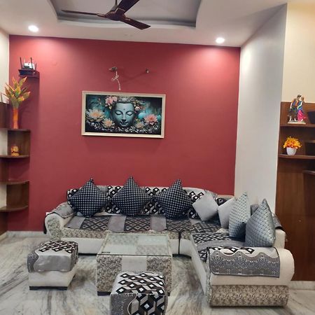 Krishna Niwas Homestay 3Bhk-Gf Chandigarh, Zirakpur Exterior photo